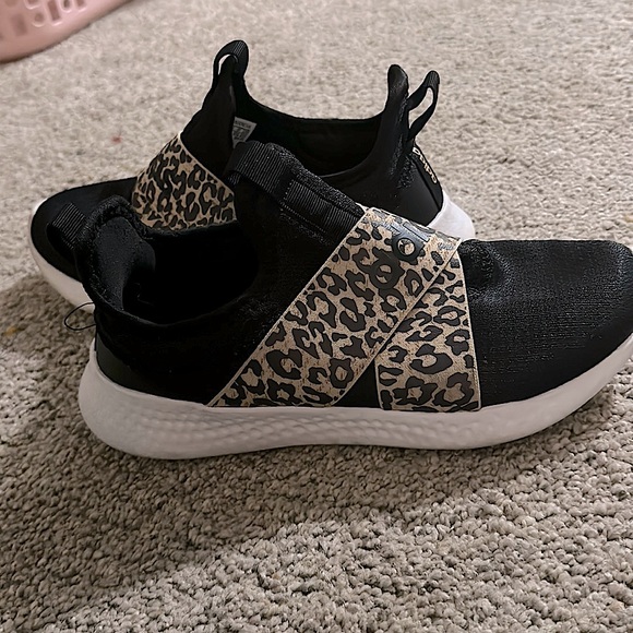 Women’s size 6.5 Adidas CloudFoam running shoe - Picture 1 of 1